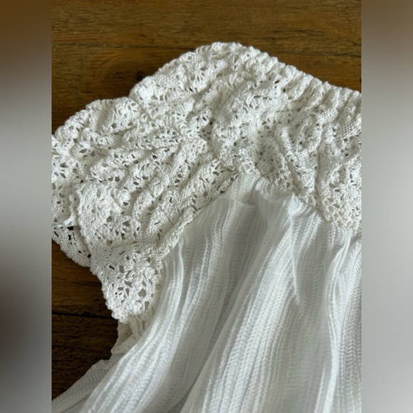 DAVI&DANI Off the shoulder white Top with lace stretchy band at the shoulders - Picture 6 of 10